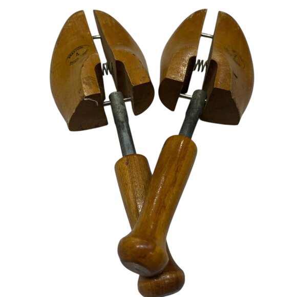 Vintage Preston Wooden Shoe Treees Sz 4 Adjustable Spring Loaded Made in Canada - Picture 4 of 7